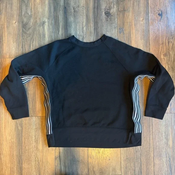 AVIA Black XL 16-18 Children’s Sweater with Striped Accents - Picture 2 of 3